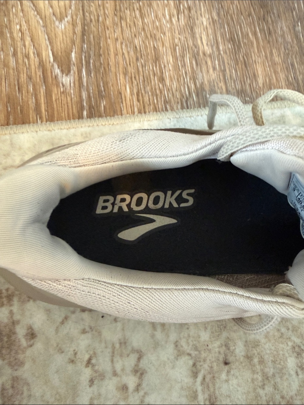 Brooks Women's Glycerin Max Sneakers - Picture 2 of 8